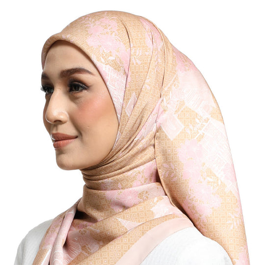 NUSANTARA IN SQ AMBER BROWN