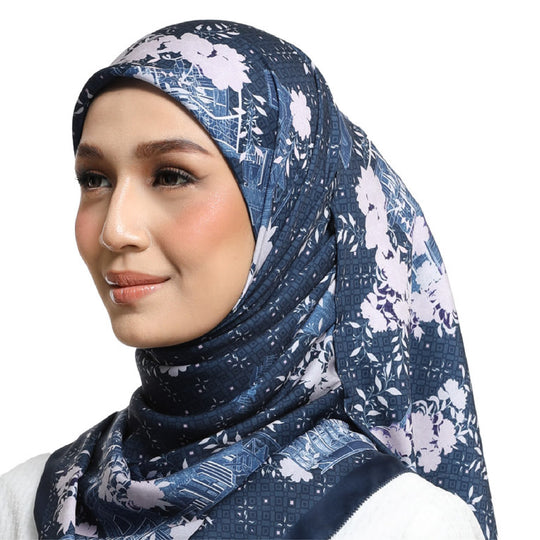 NUSANTARA IN SQ CLASSIC BLUE
