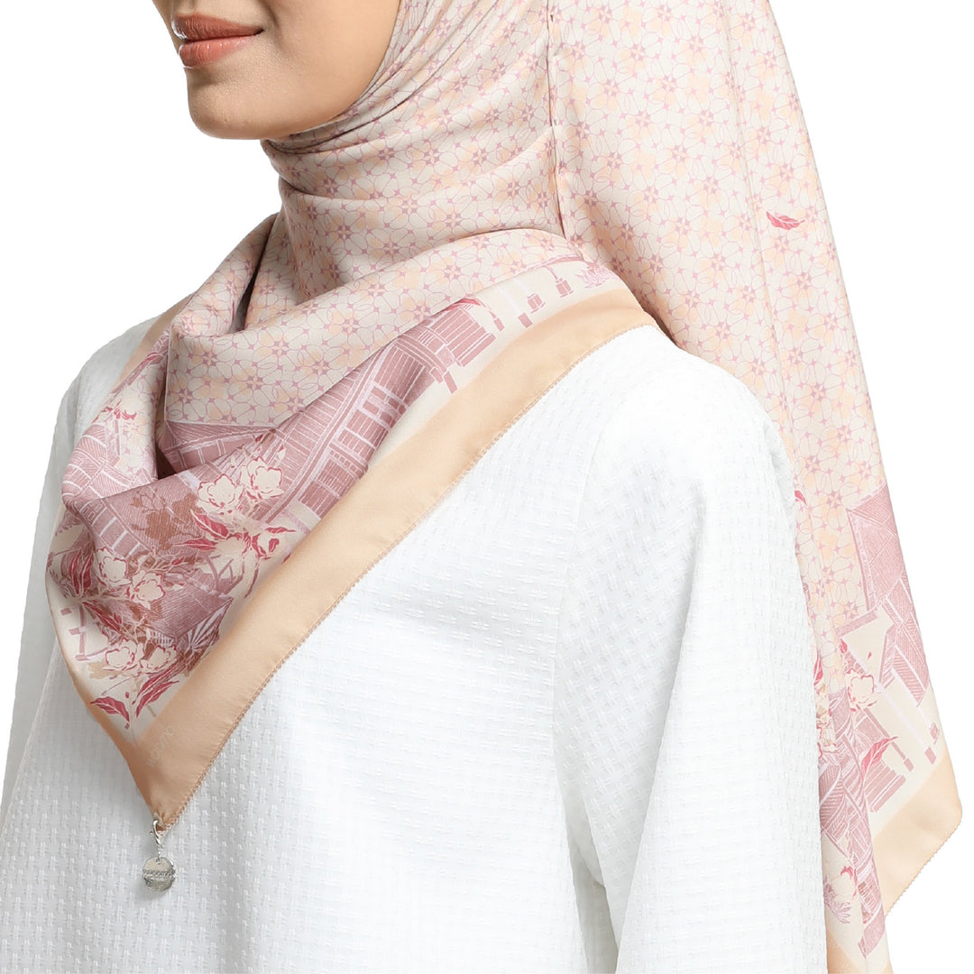 WARISAN IN SQ BARE BEIGE