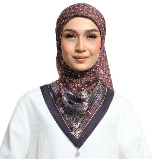 WARISAN IN SQ DARK MAROON