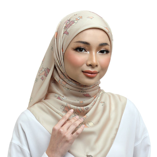 REVERIE IN LIGHT BEIGE